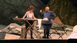 La Fille du Régiment: "Au bruit de la guerre" -- Natalie Dessay & Alessandro Corbelli (Met Opera)