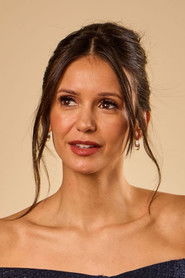 Nina Dobrev